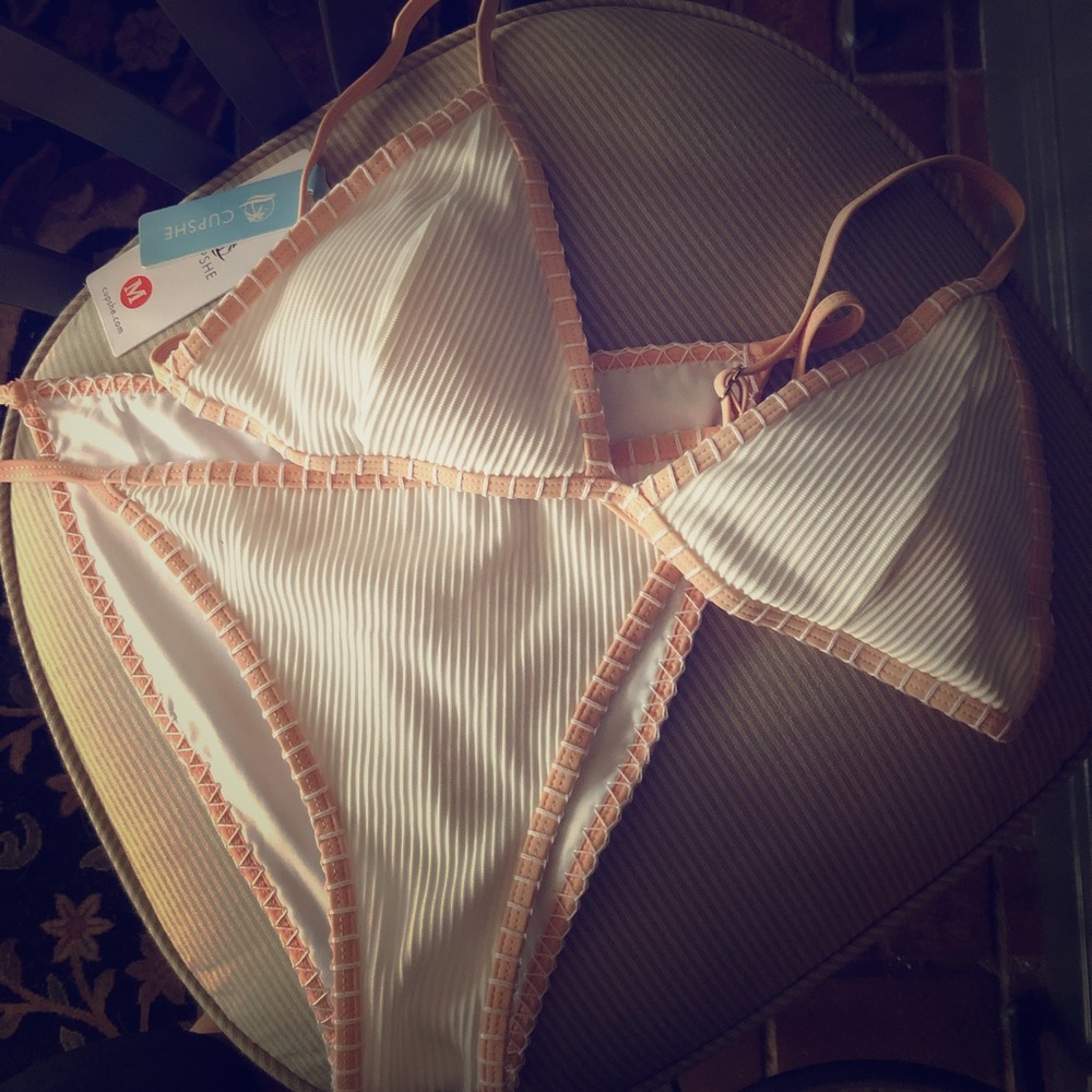 Cupshe Bikini - Picture 2 of 2